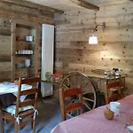 Panzió Ospitalita Rurale Familiare Land Wasser