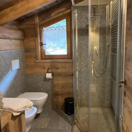 Ospitalita Rurale Familiare Land Wasser Varallo