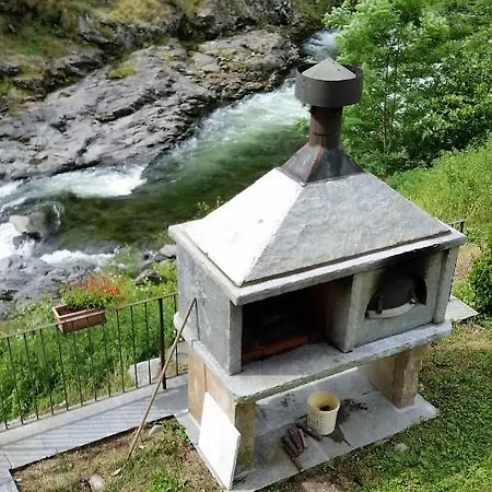 Ospitalita Rurale Familiare Land Wasser Oda ve Kahvaltı