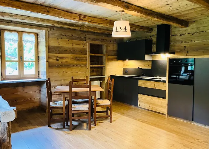 Ospitalita Rurale Familiare Land Wasser Couette-café Varallo