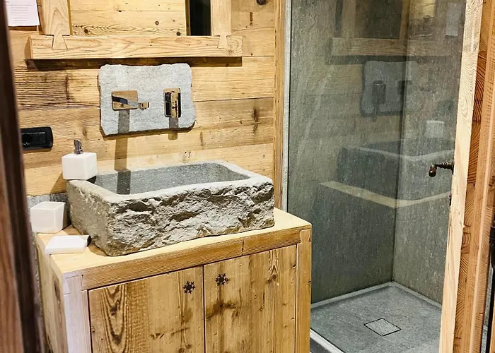 Ospitalita Rurale Familiare Land Wasser Varallo