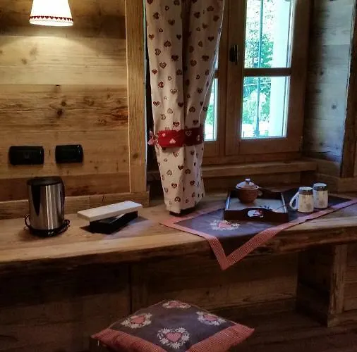 Ospitalita Rurale Familiare Land Wasser Couette-café Varallo