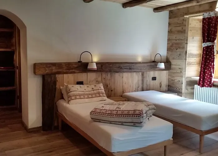 Couette-café Ospitalita Rurale Familiare Land Wasser Varallo